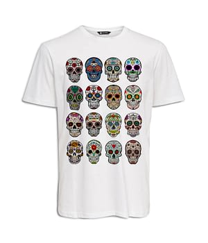 Camiseta Hombre 'Catrinas con pasaporte Mexicano'. Frontal. ChapartsDesigns
