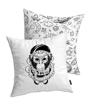 Cojín Blanco 'Mono Astronauta, un viaje interestelar'. Negro. 2 Caras. Frontal. ChapartsDesigns