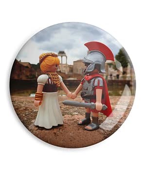 Chapa 'Amor secreto en Roma' de Sergio Ninot. ChapartsDesigns