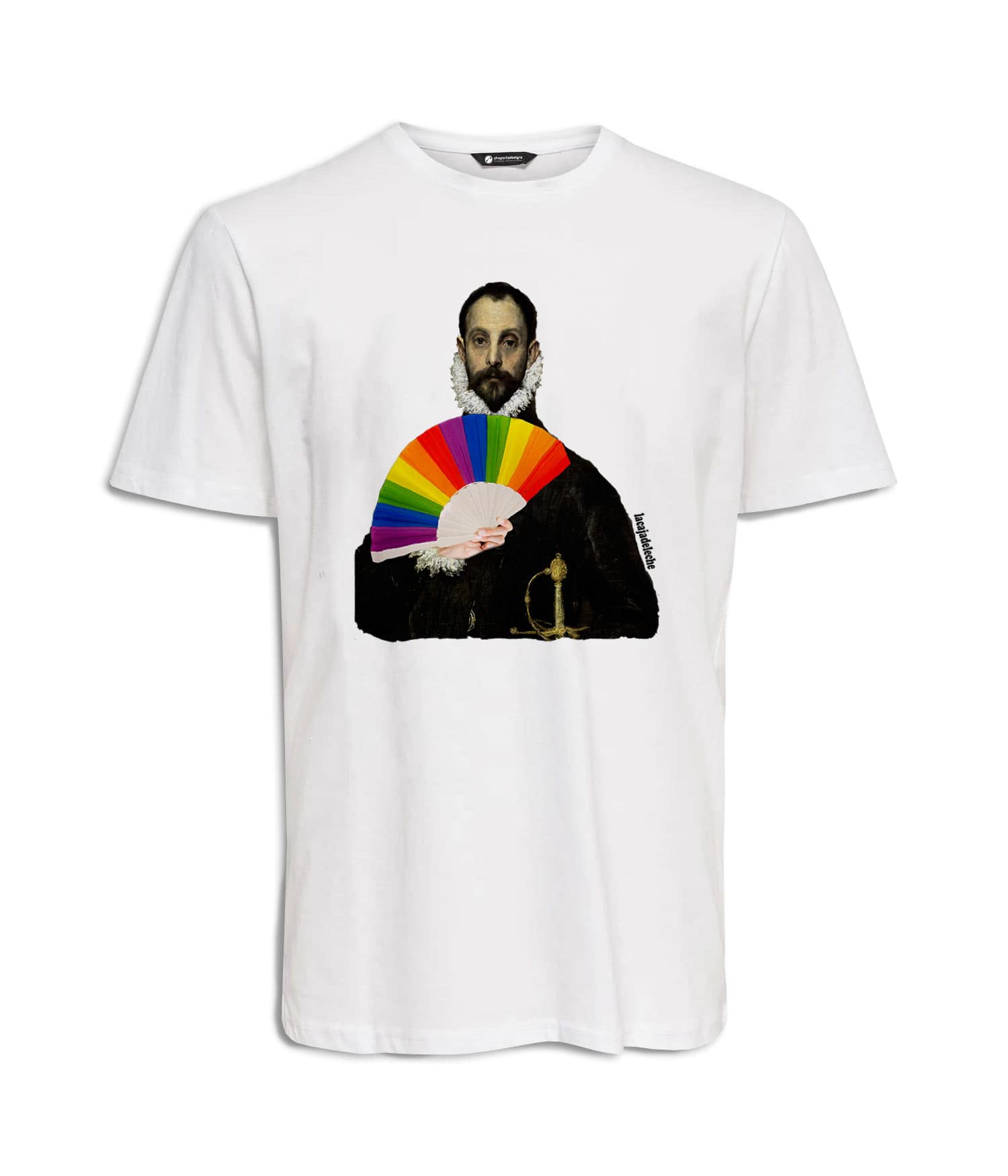 Camiseta Hombre 'El caballero del abanico en el pecho'. Frontal. Lacajadeleche. ChapartsDesigns Camiseta Hombre 'El caballero del abanico en el pecho'. Frontal. Lacajadeleche. ChapartsDesigns