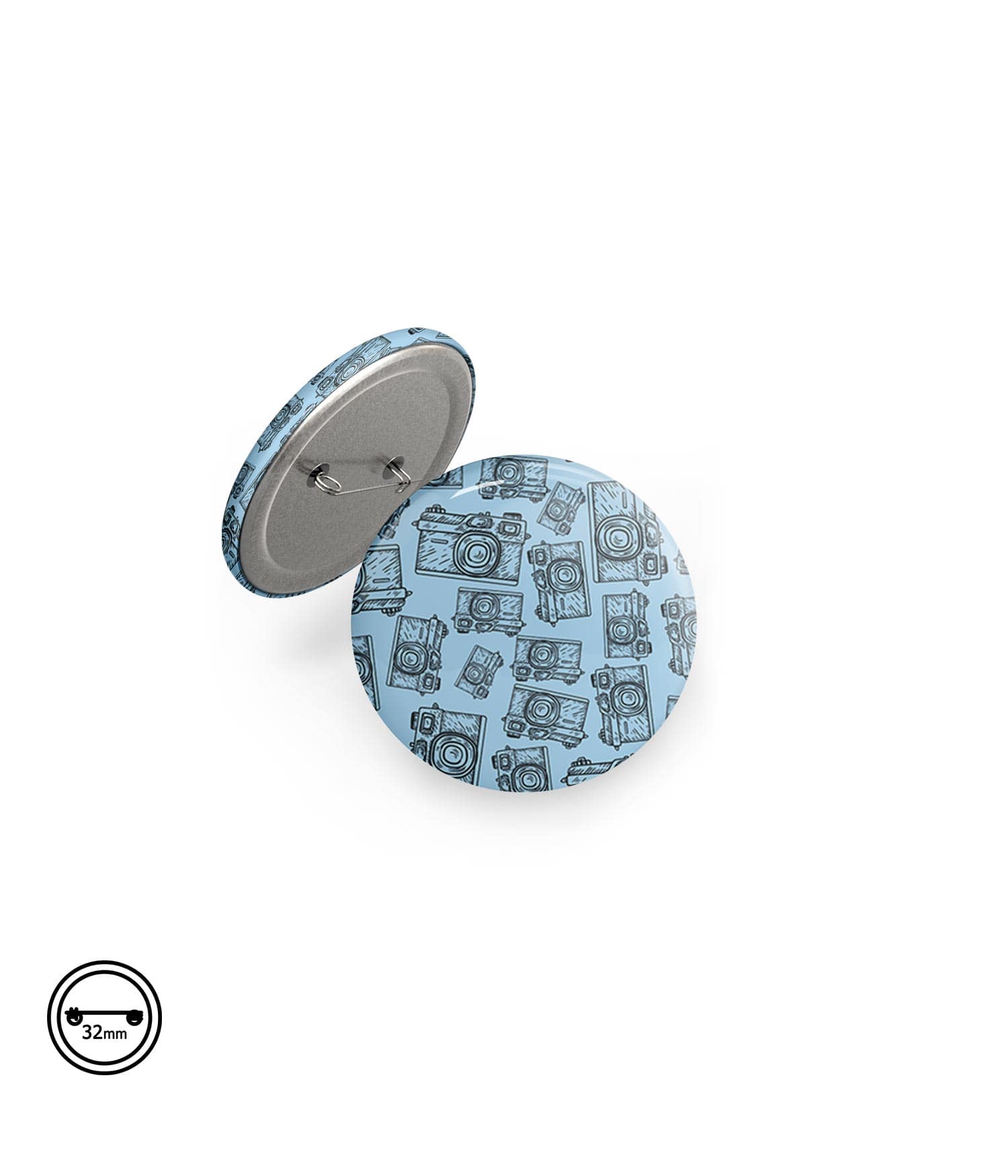 Chapa Imperdible 32mm 'Fotógrafo capturando momentos'. 2. Cielo. ChapartsDesigns Chapa Imperdible 32mm 'Fotógrafo capturando momentos'. 2. Cielo. ChapartsDesigns